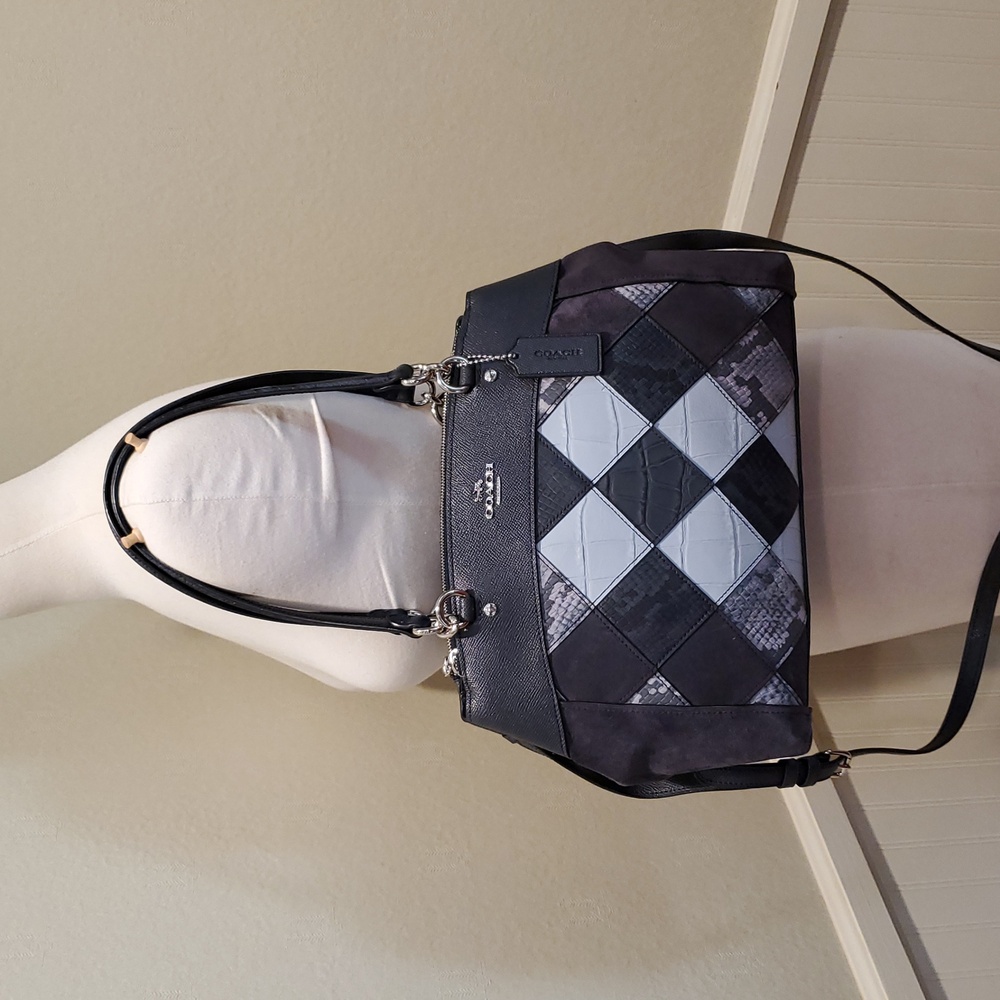 Like NEW Coach Patchwork Brooke Carryall Bag - Picture 2 of 14